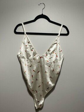 Satin Floral Rosebud V-Neck Bodysuit